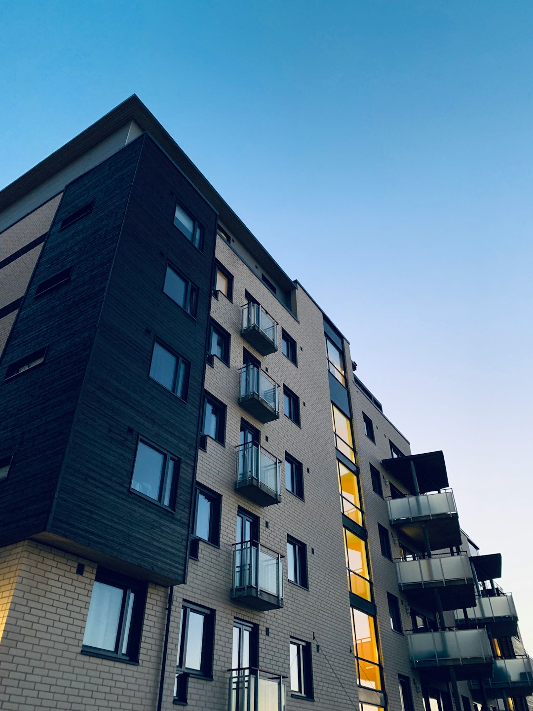 UK block of flats whose reserve fund should cover major maintenance